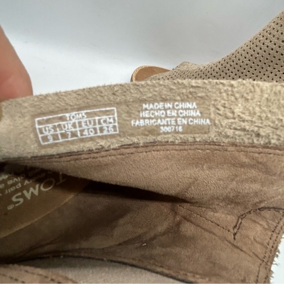 Toms Majorca Taupe Suede Perforated Ankle Open Toe Heeled Bootie Size 9 - Picture 9 of 11